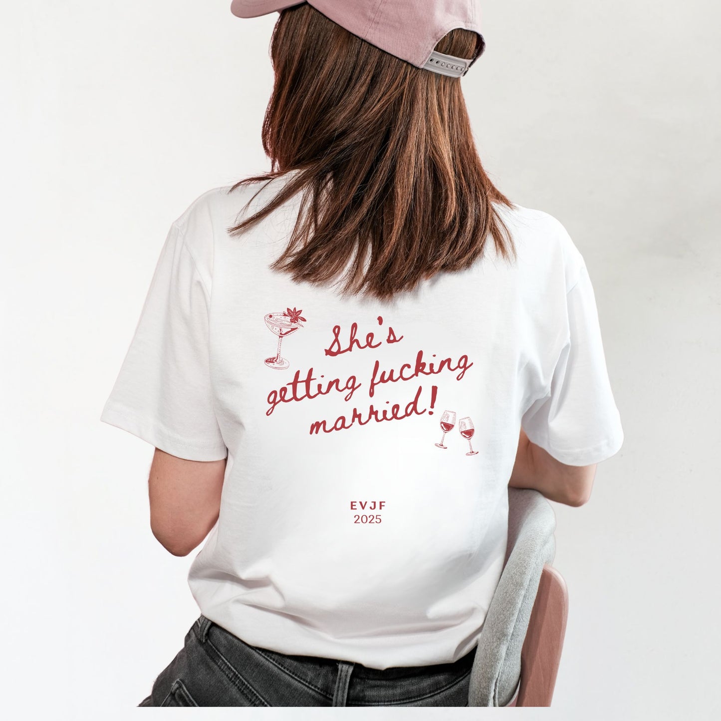 T-shirt EVJF - She's getting fucking married